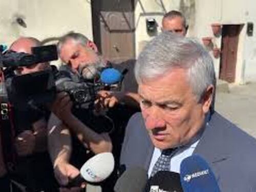 Tajani: "La situazione in Medio Oriente preoccupa, lavoriamo contro l'escalation"