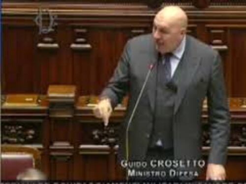 Guerra Ucraina, Crosetto: "Presupposto della pace è un giorno in cui non cadano bombe russe"