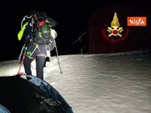 Escursionisti intrappolati nella neve salvati dai Vigili del Fuoco