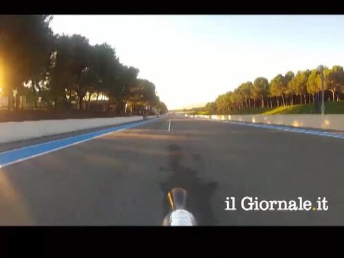 In bicicletta a 330 km/h
