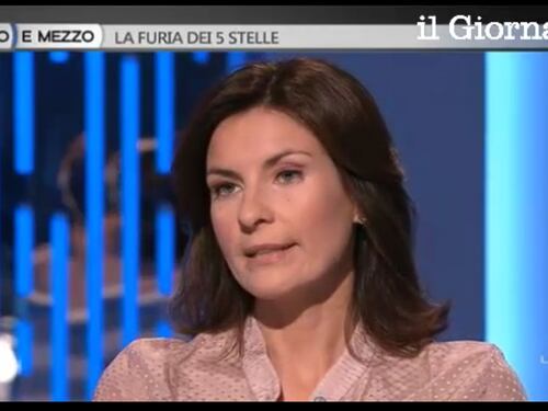 Moretti ripete l'insulto del M5S: "Qui perché fate p..."