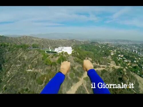 Superman è un drone, il filmato è da brividi