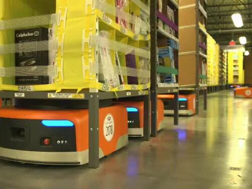 Così i robot di Amazon ti fanno il pacco
