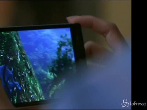 Ecco il primo smartphone olografico