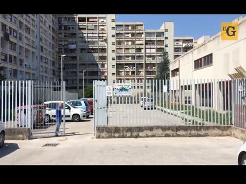 Danni e infiltrazioni d'acqua: ecco le scuole di Napoli