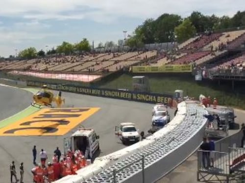 Moto2, i soccorsi al pilota Luis Salom dopo l'incidente