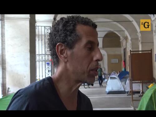 Dentro la basilica "occupata" dai movimenti per la casa