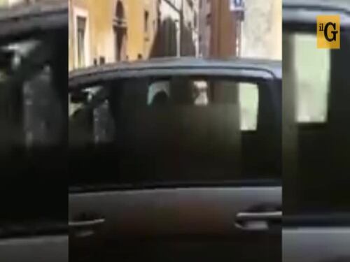Roma, ecco i "furbetti" dell'area pedonale