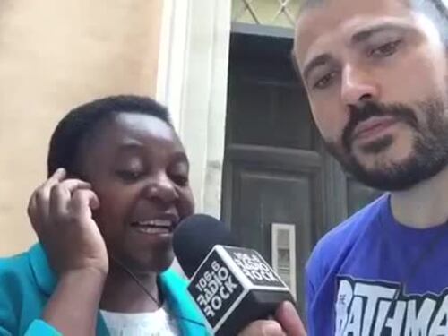 La Kyenge canta "Alba Chiara" di Vasco per lo ius soli