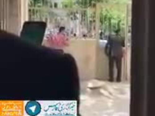 Sparatoria al parlamento iraniano: panico in strada