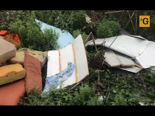 Profughi accanto al campo rom, residenti in rivolta a via di Salone