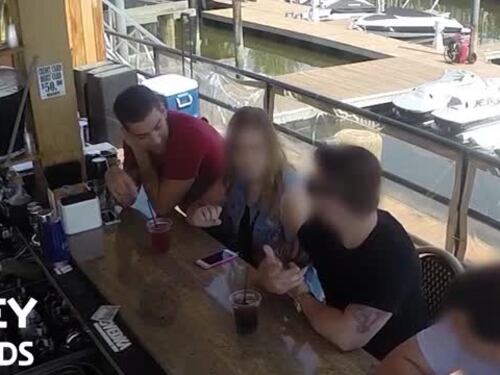 Ecco come sciogliere la droga dello stupro nel drink delle ragazze