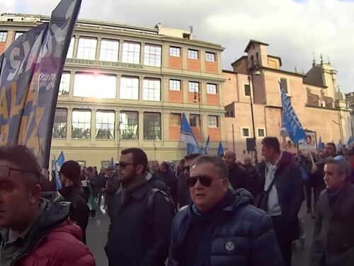 Giorgia Meloni: "Oggi in piazza l'Italia che vuole tornare a votare"