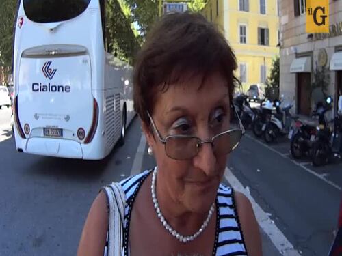 Negozi chiusi la domenica? I romani si dividono