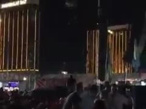 Las Vegas, spettatori a terra per difendersi dagli spari