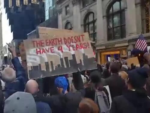I manifestanti anti-Trump a New York