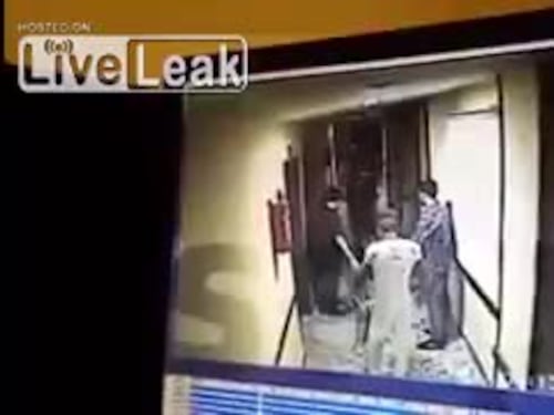 Giovane donna aggredita a portata via da branco in Egitto: è Magdalena?