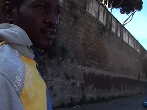 Roma, emergenza migranti: centinaia accampati in via Tiburtina