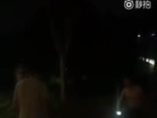Cina, violenta la donna e la chiude in valigia: fermato dai passanti