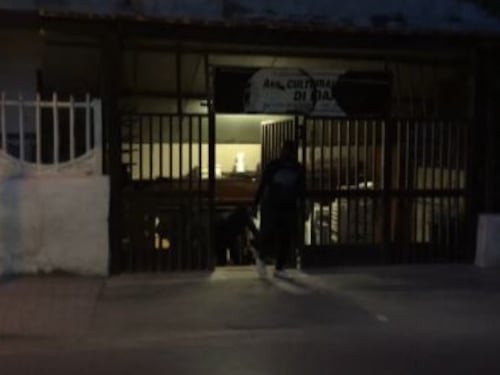 Nella moschea di Licola: "Mai notato il presunto terrorista"