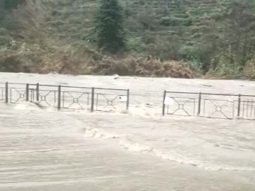 Maltempo: esondano torrenti nell'Imperiese, emergenza vento