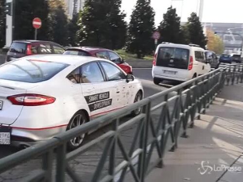 Torino, la prima auto a guida autonoma in giro per la città