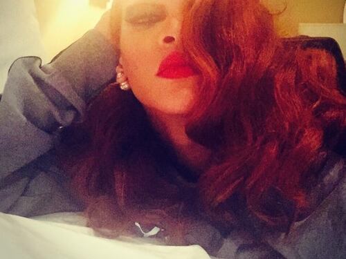 Rihanna realizza un selfie bollente e si conferma regina sexy di Instagram