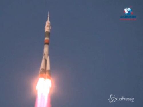 Spazio, partita la navicella Soyuz dopo l’incidente di ottobre