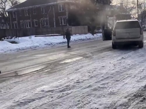 La sparatoria a Minneapolis