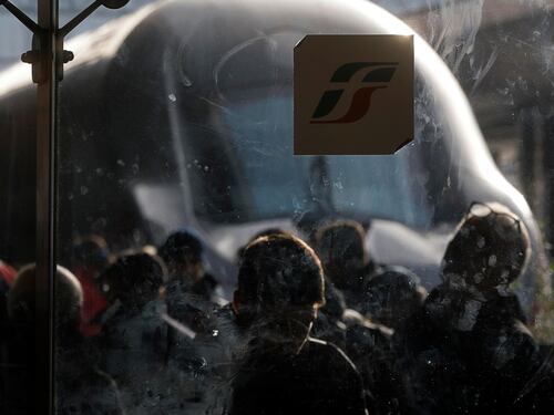 Quelli che tollerano gli attentati ai treni