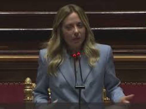 Meloni: Carri armati da milioni di euro distrutti da droni da 20mila euro, Occidente cambi strategia