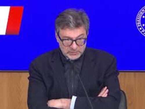 Governo approva nuovo decreto carburanti, Giorgetti: Taglio accise prorogato fino al primo maggio