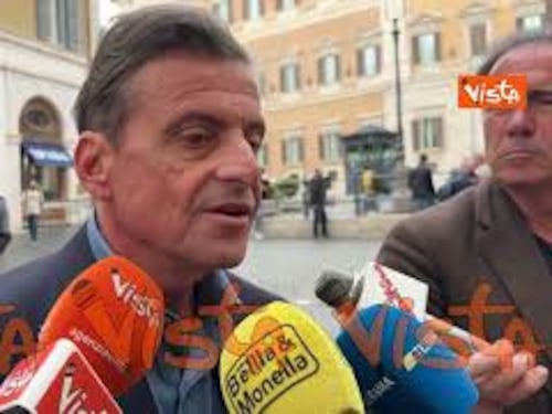 Calenda: Nuova legge elettorale spingerà a tenere dentro più estremi possibile, problema gigantesco