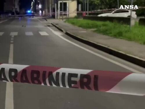 L'aggressione di un 20enne a Crema: i rilievi sul luogo del delitto. Guarda il video