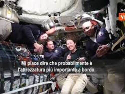 Problemi alla toilette su navicella Orion, Koch (Astronauta): Sono io l'idraulico spaziale