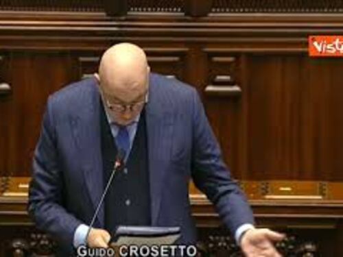 Blocco navale, Crosetto: "Non compete alla Difesa, disegno di legge ancora in valutazione"