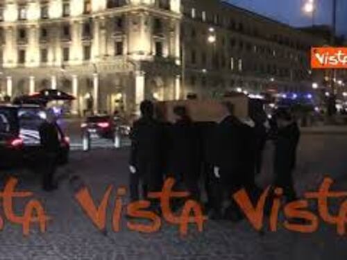 Funerali di Antonino Zichichi, il feretro lascia la Basilica di Santa Maria degli Angeli a Roma