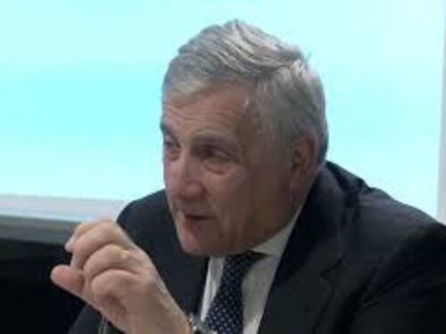 Tajani: Sulla Groenlandia Trump ha posto un problema reale in modo insolito