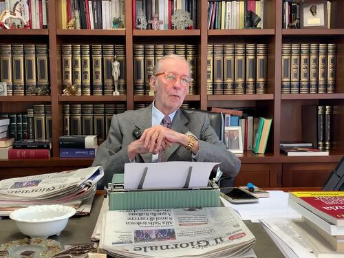 Il generale con la testa da caporale