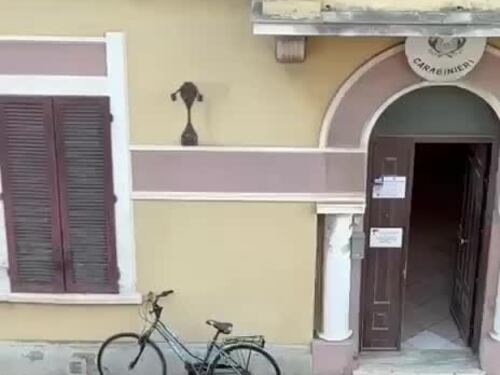 L'aggressione del marocchino al carabiniere in caserma