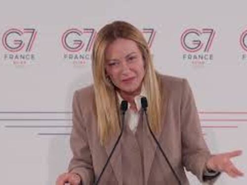 Meloni al G7: Con Trump rapporto immutato, abbiamo carattere forte