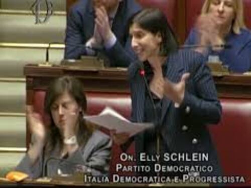 Schlein a Meloni: Posi la clava, l'Italia non merita la lotta nel fango