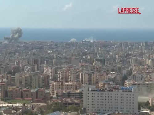 Raid di Israele su Beirut, le immagini delle esplosioni