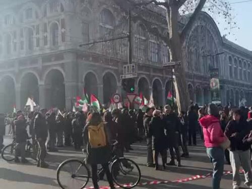 Corteo Askatasuna: le prime immagini