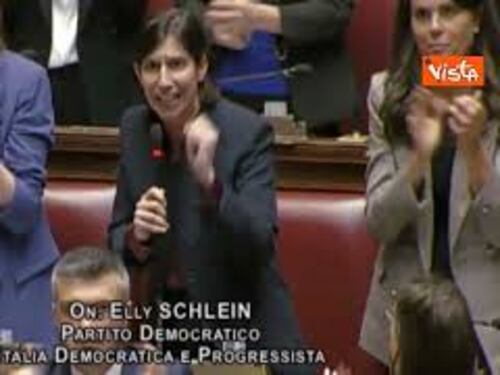 Schlein alla Camera difende Meloni da Trump: Nessuno attacchi Governo italiano, noi per la pace