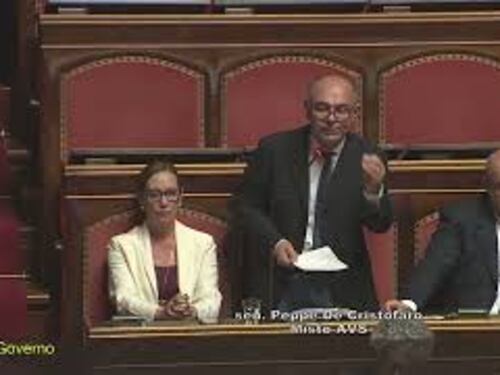 De Cristofaro (M5s): Italiani vi hanno detto chiaramente che Governi passano, ma Costituzione resta