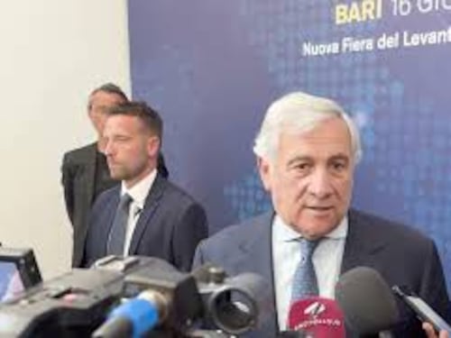 Adesione Ucraina all'Ue, Tajani: Aperto primo capitolo, ma non dimentichiamo i Balcani