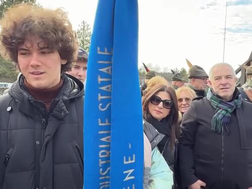 Gli studenti alla commemorazione per le foibe