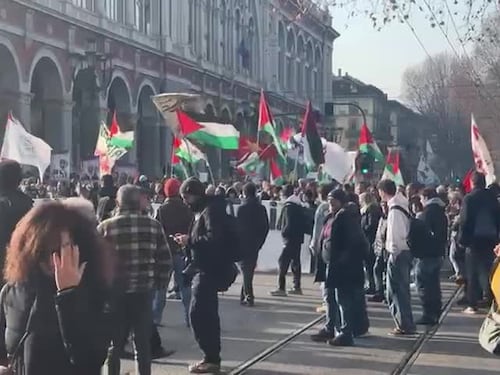 Corteo pro-Aska a Torino: cori per Hannoun e accuse al "governo genocida"