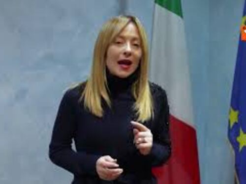 Ddl Immigrazione, Meloni: "Chi viene a vivere in Italia deve rispettare regole sennò sarà espulso"